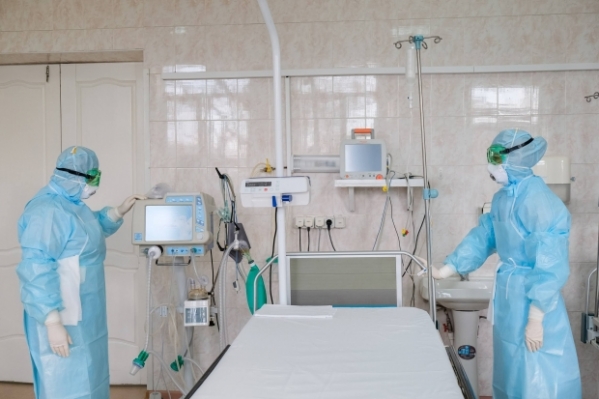 Три человека умерли за сутки от COVID-19 в Волгоградской области