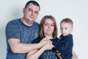 Маленькому Вадиму срочно нужна наша помощь