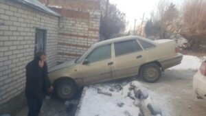 Daewoo Nexia застряла в канаве  в Волгограде