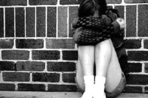 Под Волгоградом насильник-рецидивист изнасиловал 15-летнюю школьницу