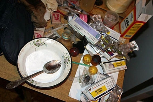 На западе Волгограда двое братьев устроили наркопритон