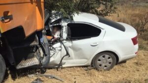 Два автомобиля столкнулись в Волгограде, есть погибший