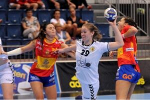 Сборная России по гандболу вышла в четвертьфинал юношеского чемпионата мира