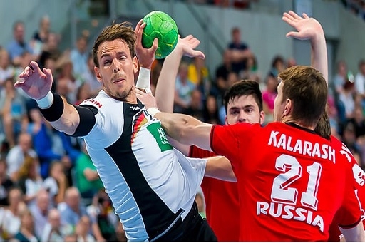 Сборная России по гандболу в товарищеской встрече обыграла немцев