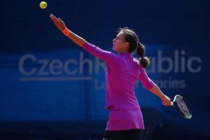 Наталья Вихлянцева выбыла из турнира в Праге