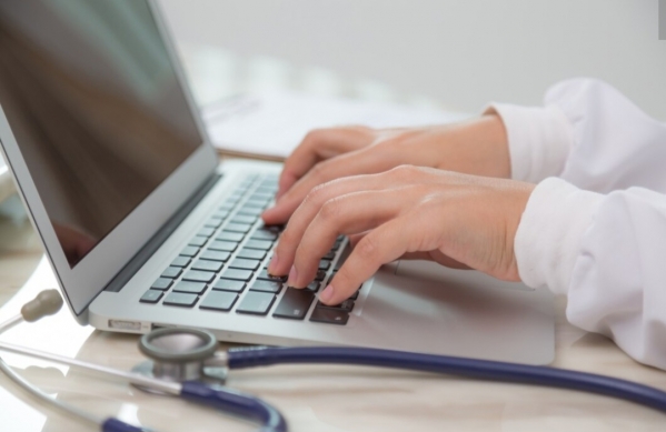 Волгоградцы обращаются за помощью в медчаты