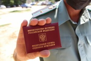 Волгоградец выплатил долг на сумму 32 тыс. рублей, чтобы избежать ареста автомобиля