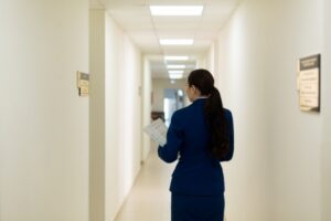 Волгоградская чиновница заплатит 12 тысяч рублей штрафа за волокиту с делом об опеке
