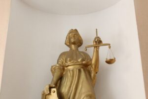Экстремист из Урюпинска заплатит 300 тысяч рублей штрафа