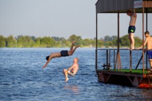 Секреты волгоградской воды: почему людей не пускают купаться в реках