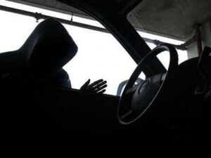 Волгоградец был задержан при попытке угона автомобиля
