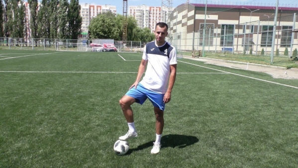 Легендарный волгоградский футболист продолжит карьеру в Ставрополе