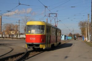 Из-за ремонта трамвайных путей в Волгограде временно сузят проспект Жукова