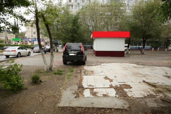 На севере Волгограда снесут еще два незаконных киоска