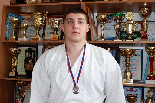 Волгоградец стал призёром юниорского первенства страны по рукопашному бою
