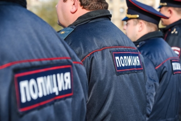 Под Волгоградом трехлетняя девочка выпала из окна второго этажа