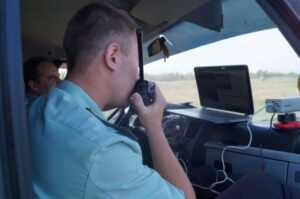 Должник из Николаевска остался без микроавтобуса