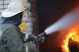 Склад строительного магазина OBI горел утром в Волгограде