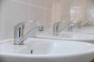 Авария лишила воды сразу три района Волгограда