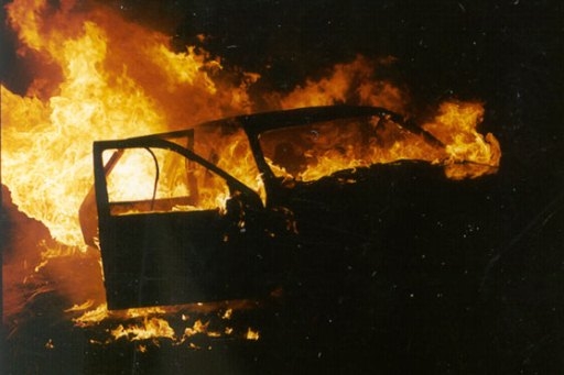 В Волжском посреди ночи сгорел Geely MK Cross