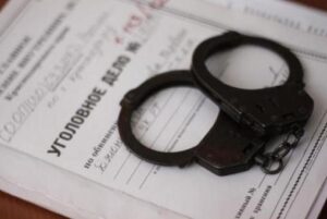 В Волгограде работники похитили с завода ПВХ на 300 тысяч рублей