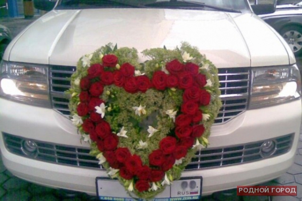 Участники свадебного кортежа открыли стрельбу в Ворошиловском районе