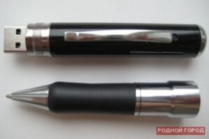 Экс-полицейского в Волгограде осудят за ручку с видеокамерой