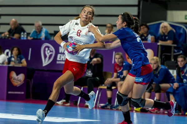 Российские гандболистки упустили победу над датчанками