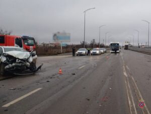 В Волгограде женщина погибла в тройном ДТП