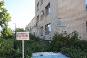 Больницу Фишера в Волжском продолжают ремонтировать