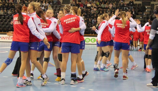 Российские гандболистки разгромили сборную Туниса