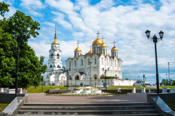 Православные празднуют День Святой Троицы
