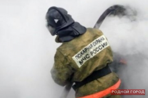 10 человек эвакуированы в Волгограде из-за пожара в строящемся доме