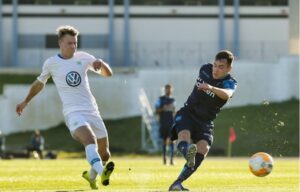 «Витесс» Леонида Слуцкого крупно уступил немецкому «Вольфсбургу»