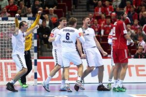 Российские гандболисты одержали первую победу на чемпионате Европы