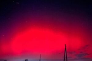 Жители Волгоградской области обсуждают северное сияние