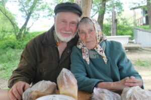 «Живем в месте силы»: камышинские отшельники не боятся пандемии