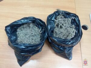 В Волгоградской области задержали мужчину с двумя пакетами наркотика