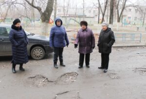 Жители Тракторозаводского района Волгограда: «В наш двор заходить опасно!»