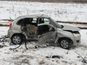 Под Волгоградом водитель на иномарке устроил тройное ДТП