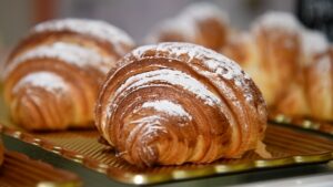 Диетолог перечислила опасные пищевые привычки для людей после 50 лет