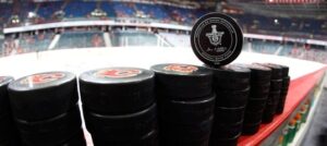 Сезон в НХЛ возобновится в необычном формате