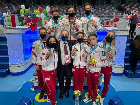 Российские фигуристы выиграли командный чемпионат мира