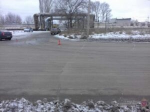 В Волжском пенсионерка за рулем «Рено» протаранила ВАЗ: двое пострадали