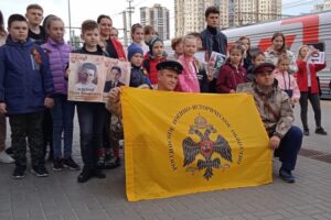 Первый туристический поезд прибыл в город-герой Волгоград