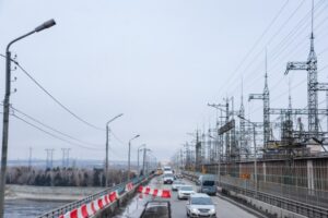 В понедельник под Волгоградом машины встали в 11-километровой пробке