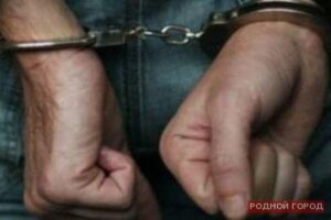 Полицейские задержали волгоградца, ограбившего конфетный киоск