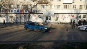 На юге Волгограда под колеса «Мицубиси Лансер» попал двухлетний ребенок