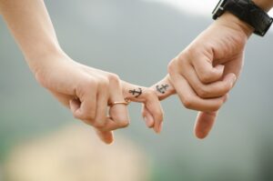 «Вечная любовь»: астрологи назвали 2 самых совместимых знака зодиака