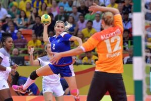 Российские гандболистки с победы начали турнир в Норвегии